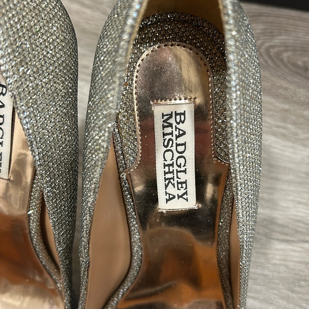 New Badgley Mischka Kassidy 11 pumps - Picture 10 of 12